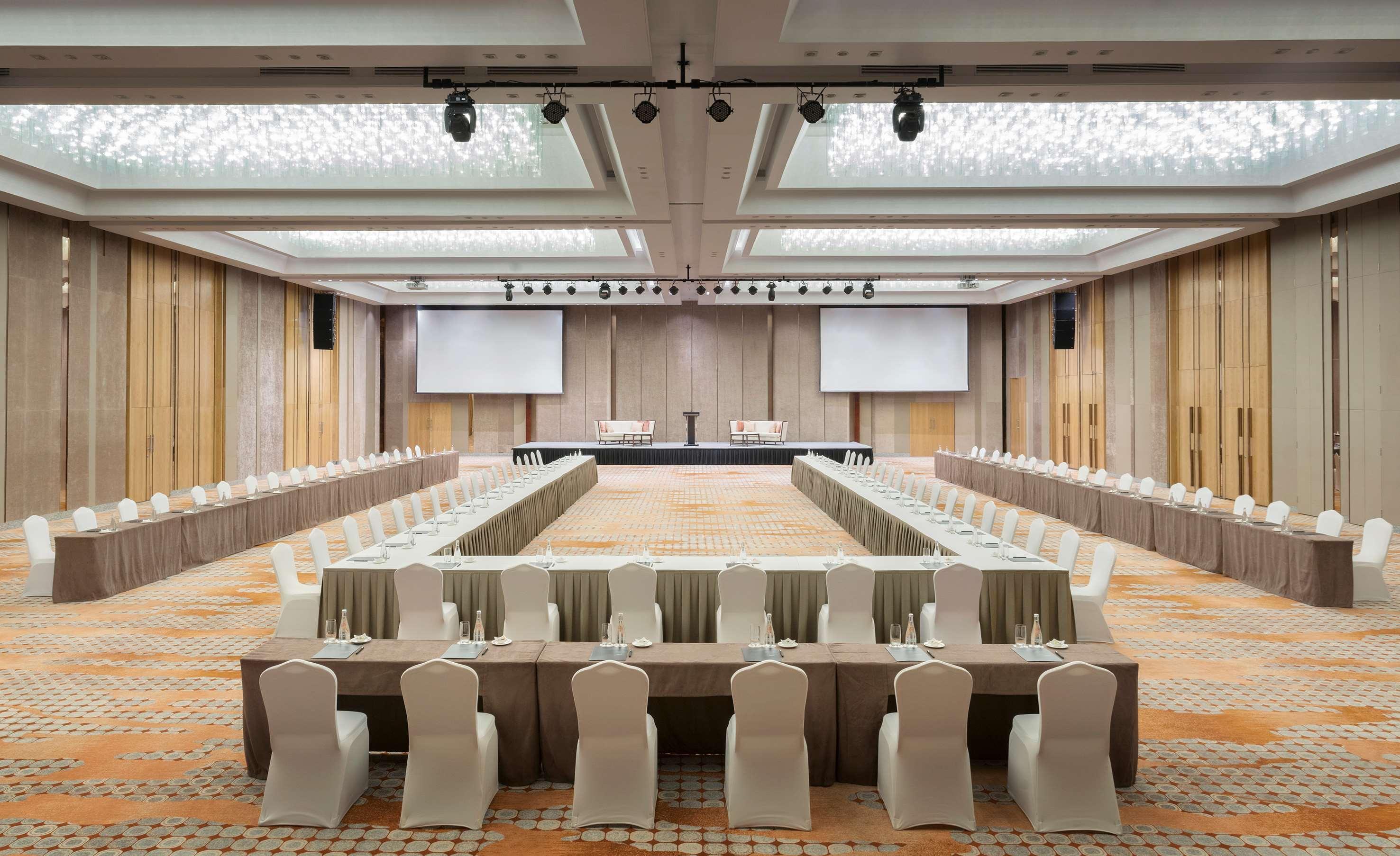 Melia Yangon Hotel Exterior photo